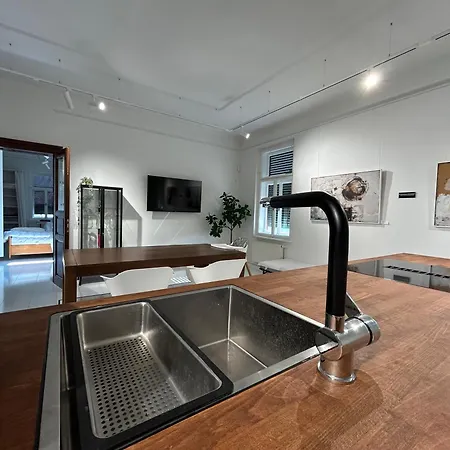 Kunst-villa Mit Privatpool Grazsued, Mit Gartenblick Ohne Pool アパート