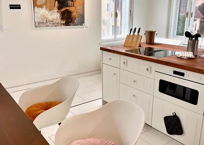 Kunst-villa Mit Privatpool Grazsued, Mit Gartenblick Ohne Pool Unterpremstaetten