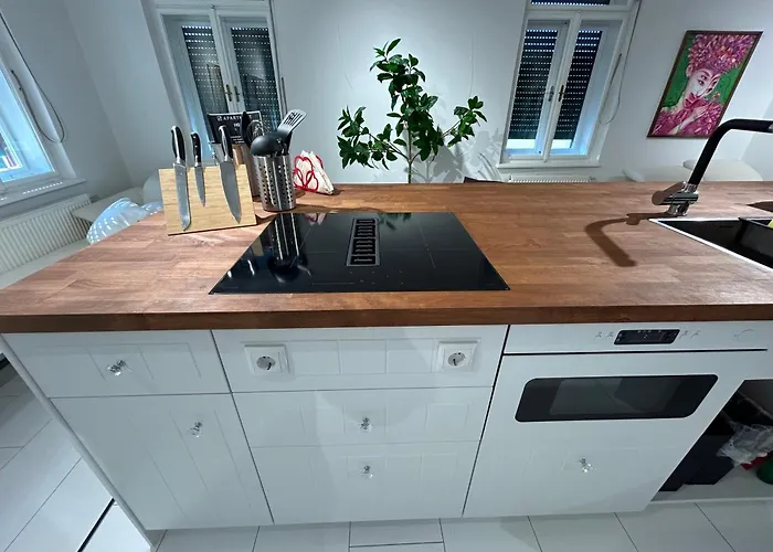 Kunst-villa Mit Privatpool Grazsued, Mit Gartenblick Ohne Pool Apartment Unterpremstaetten