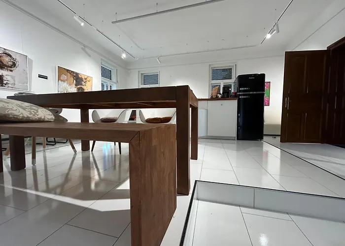 Kunst-villa Mit Privatpool Grazsued, Mit Gartenblick Ohne Pool Apartment *